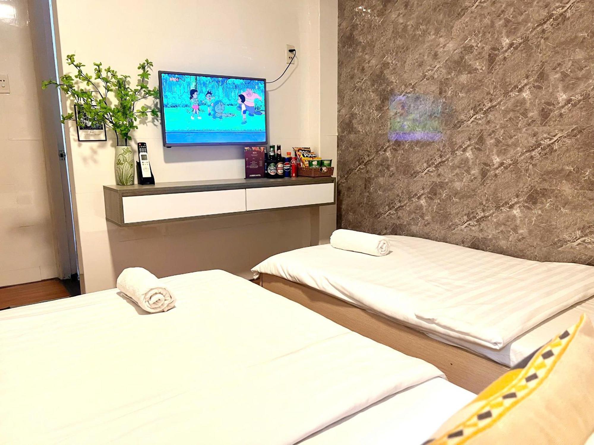 Jasmine Hotel - Pham Ngu Lao Q1 - By Bay Luxury 胡志明市 外观 照片